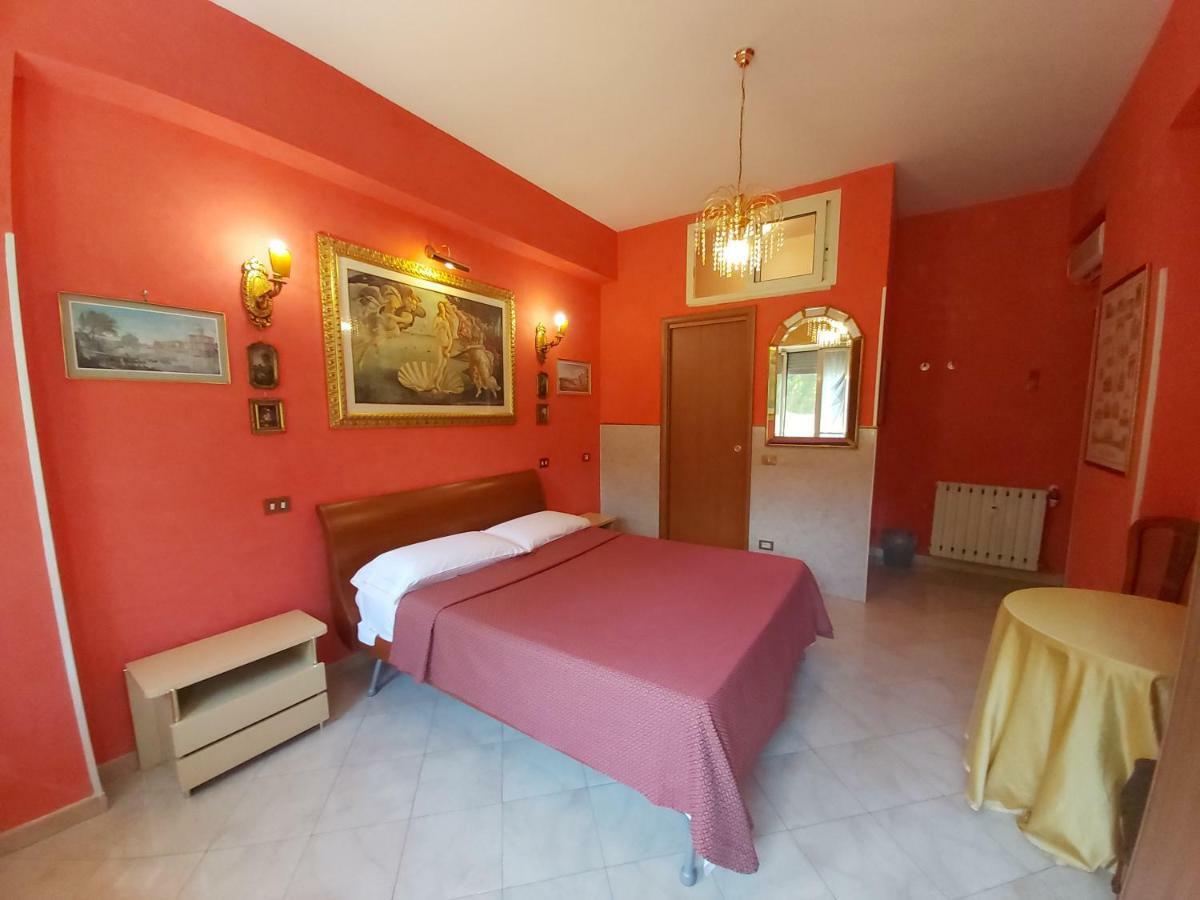 Babri Simim Taj Frühstückspension Rom